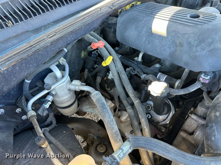 image for item ER8784 2004 GMC Sierra 1500 Ext. Cab pickup truck