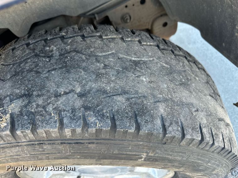 image for item ER8784 2004 GMC Sierra 1500 Ext. Cab pickup truck