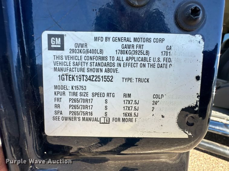 image for item ER8784 2004 GMC Sierra 1500 Ext. Cab pickup truck