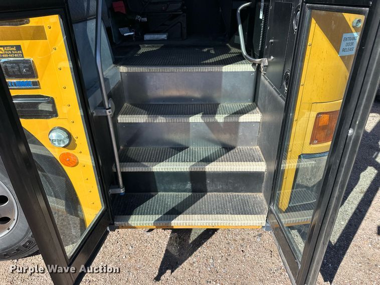 image for item ER8785 2010 IC CE school bus