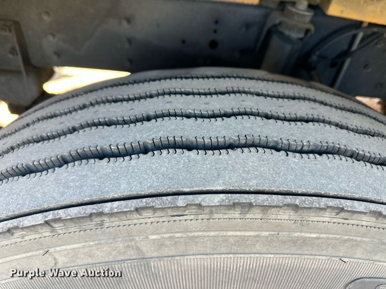 image for item ER8785 2010 IC CE school bus