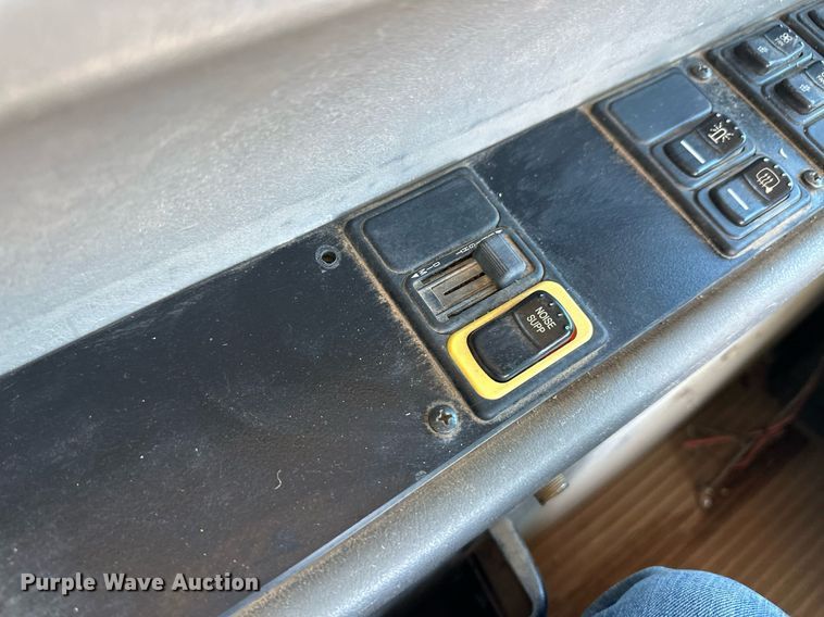 image for item ER8787 2009 Blue Bird All American school bus