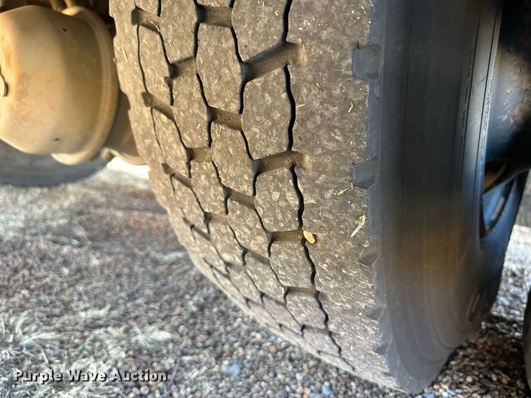 image for item ER8788 2014 Blue Bird All American school bus