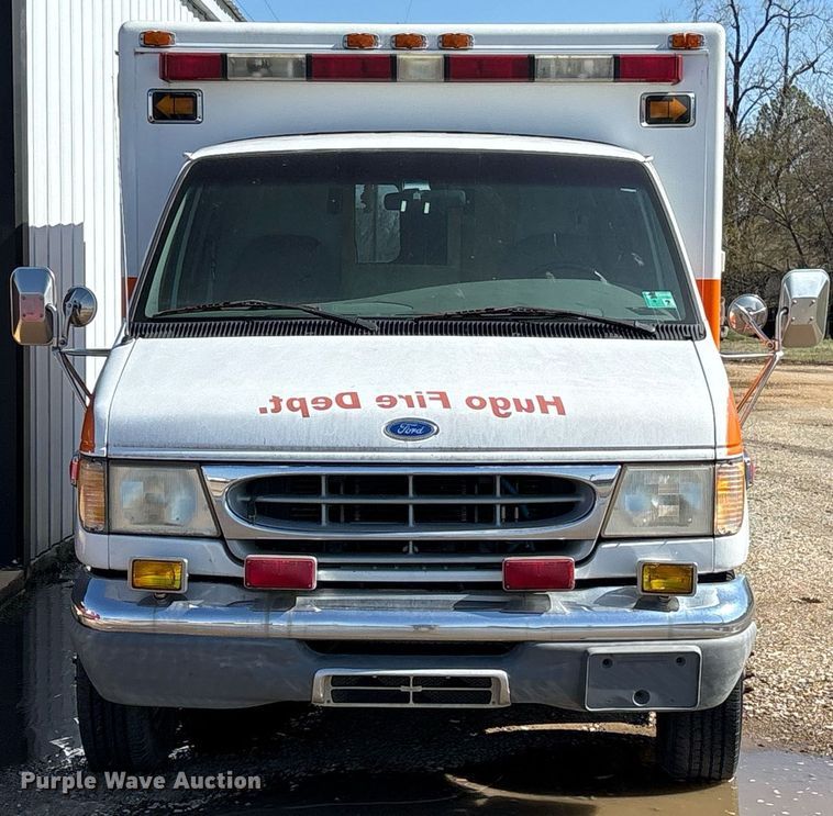 image for item EY9919 1997 Ford E350 ambulance