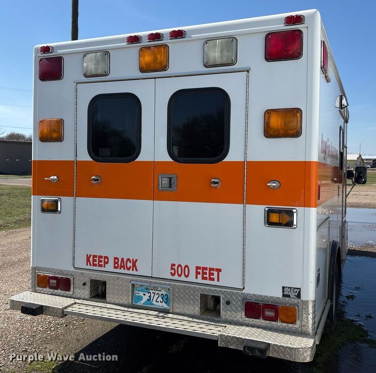 image for item EY9919 1997 Ford E350 ambulance