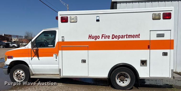 image for item EY9919 1997 Ford E350 ambulance
