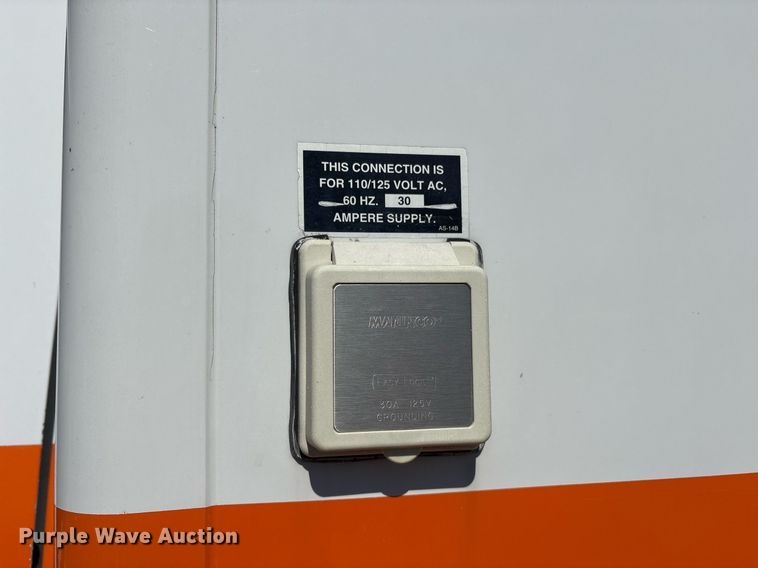 image for item EY9919 1997 Ford E350 ambulance