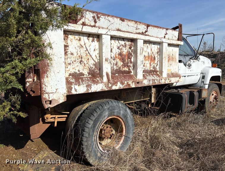 image for item EY9927 1990 Chevrolet dump truck