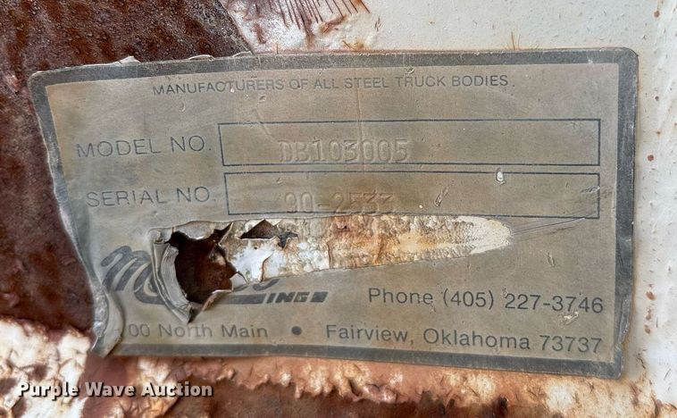 image for item EY9927 1990 Chevrolet dump truck