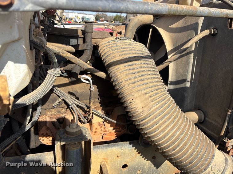 image for item EY9927 1990 Chevrolet dump truck