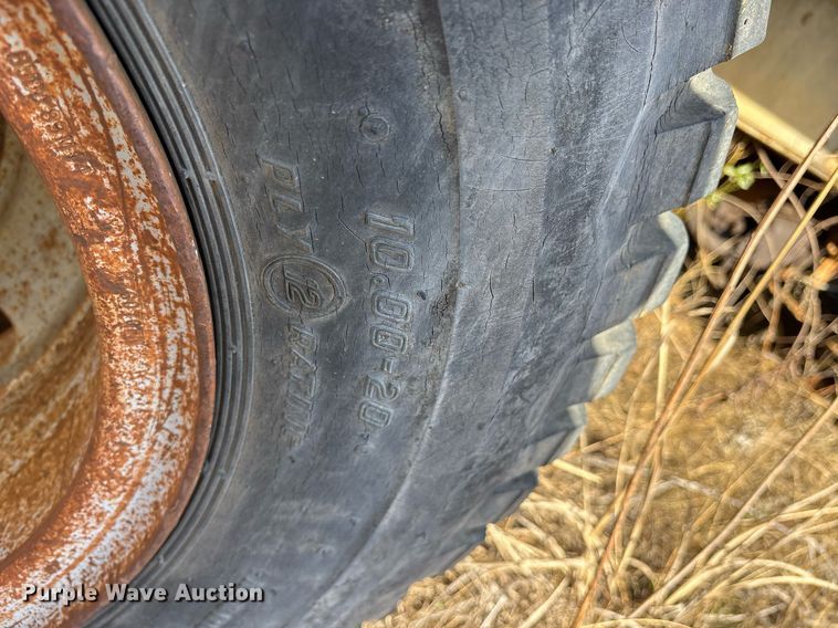 image for item EY9927 1990 Chevrolet dump truck