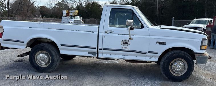 image for item EY9937 1994 Ford F250 pickup truck