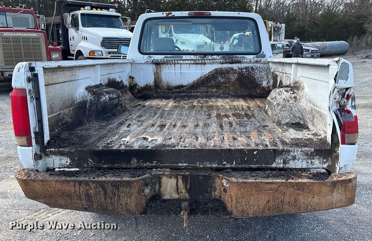 image for item EY9937 1994 Ford F250 pickup truck