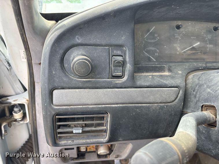 image for item EY9937 1994 Ford F250 pickup truck