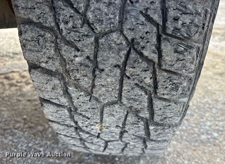 image for item EY9937 1994 Ford F250 pickup truck