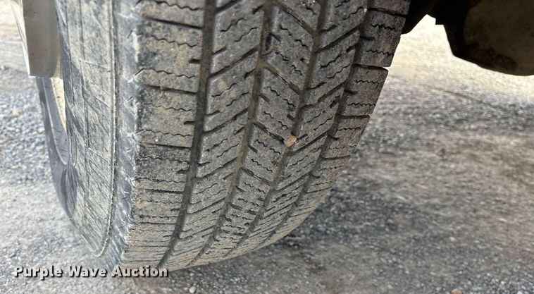 image for item EY9937 1994 Ford F250 pickup truck