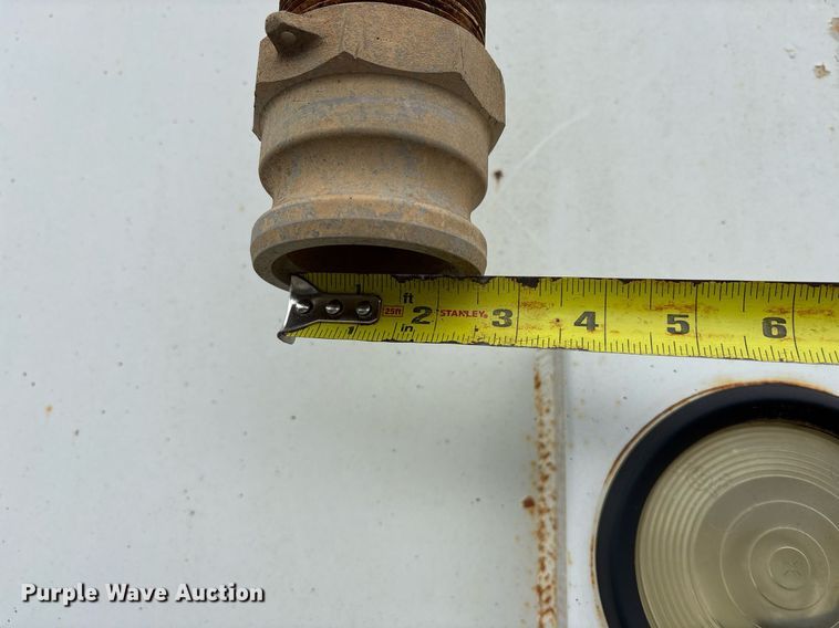 image for item EY9939 1983 International 4300 water truck