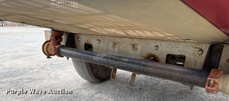 image for item EY9939 1983 International 4300 water truck