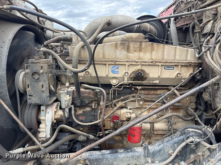 image for item EY9939 1983 International 4300 water truck