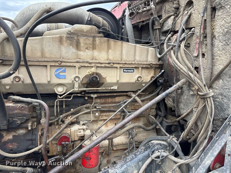 image for item EY9939 1983 International 4300 water truck