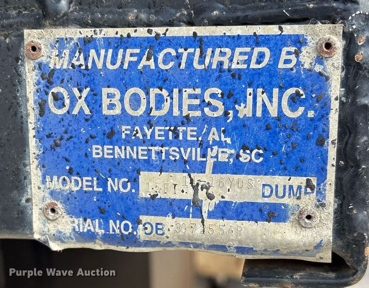 image for item EY9940 2007 Sterling L8500 dump truck