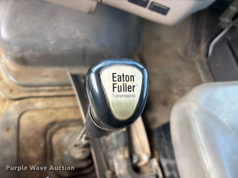 image for item EY9940 2007 Sterling L8500 dump truck