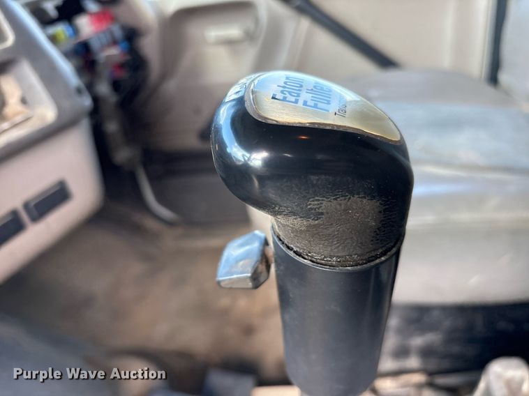 image for item EY9940 2007 Sterling L8500 dump truck