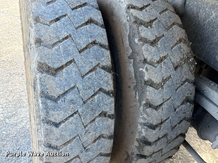 image for item EY9940 2007 Sterling L8500 dump truck