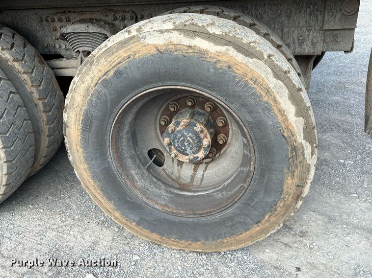 image for item EY9940 2007 Sterling L8500 dump truck