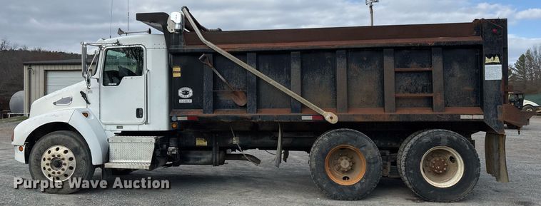 image for item EY9941 2005 Kenworth T300 dump truck