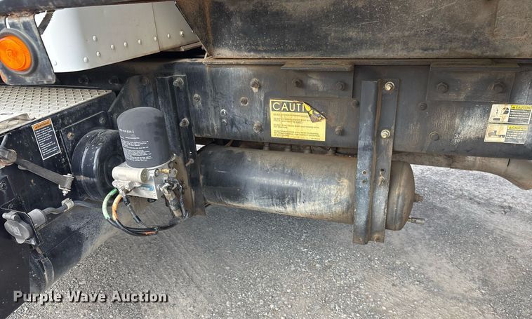 image for item EY9941 2005 Kenworth T300 dump truck