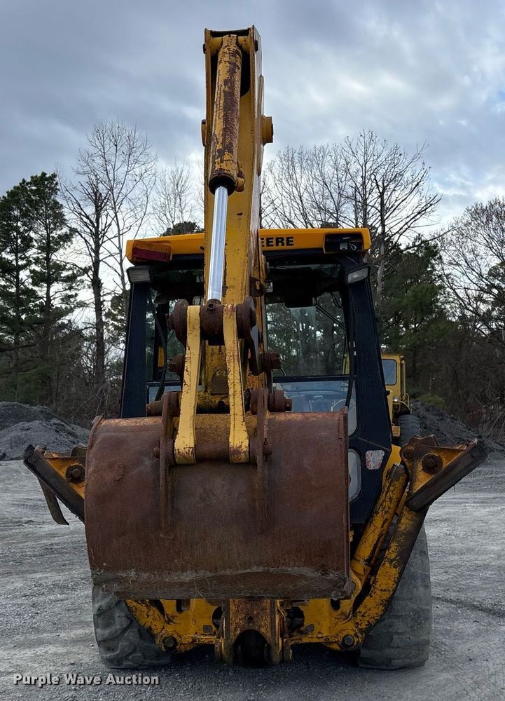 image for item EY9942 1992 John Deere 310D backhoe