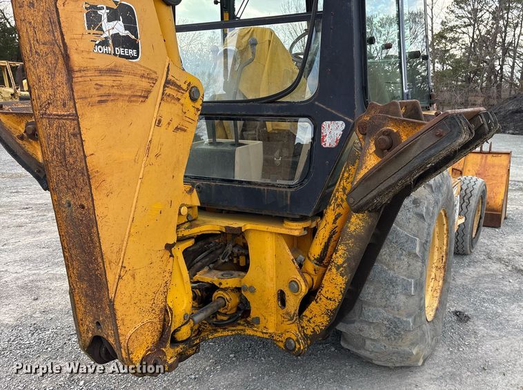 image for item EY9942 1992 John Deere 310D backhoe