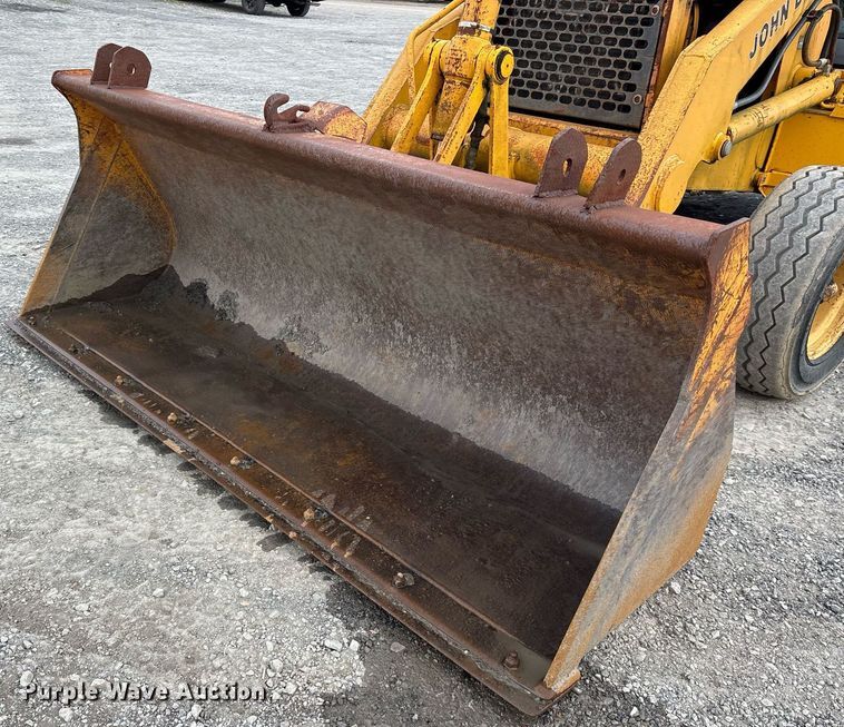 image for item EY9942 1992 John Deere 310D backhoe