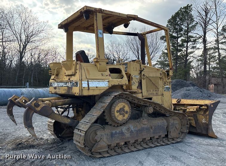 image for item EY9943 1988 Caterpillar D4H dozer