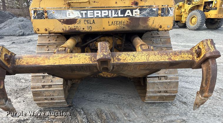 image for item EY9943 1988 Caterpillar D4H dozer