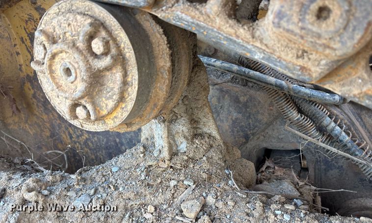 image for item EY9943 1988 Caterpillar D4H dozer