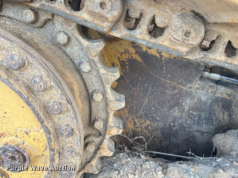 image for item EY9943 1988 Caterpillar D4H dozer