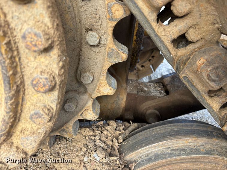 image for item EY9943 1988 Caterpillar D4H dozer