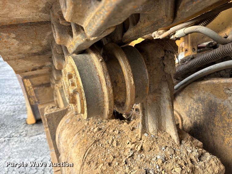 image for item EY9943 1988 Caterpillar D4H dozer