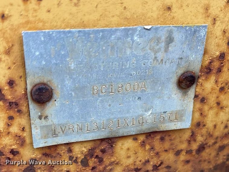 image for item EY9944 1999 Vermeer BC1800A wood chipper