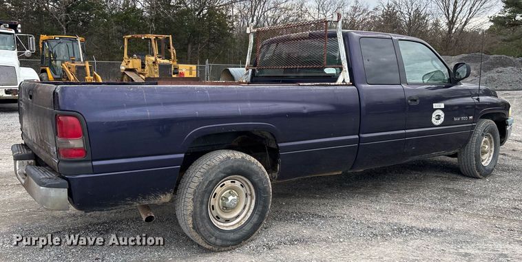 image for item EY9945 1998 Dodge Ram 1500 Club Cab pickup truck