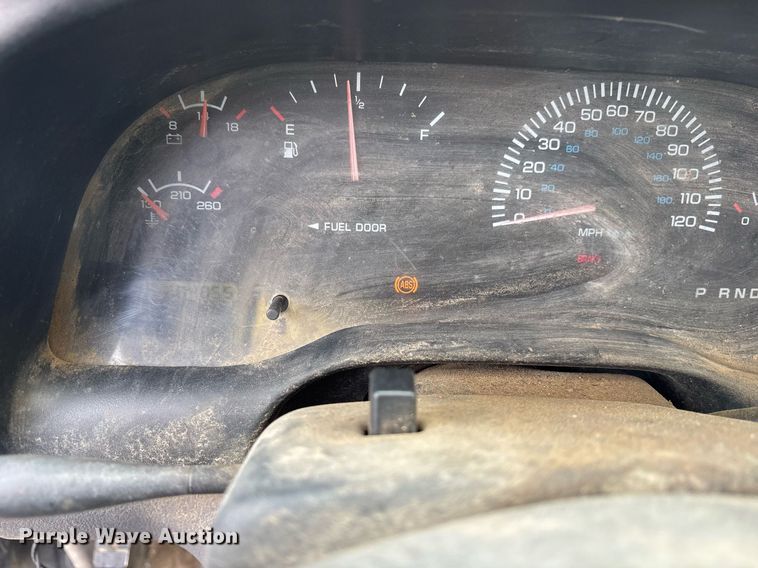 image for item EY9945 1998 Dodge Ram 1500 Club Cab pickup truck