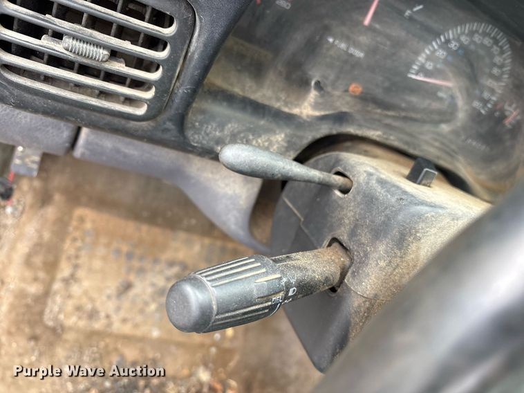 image for item EY9945 1998 Dodge Ram 1500 Club Cab pickup truck