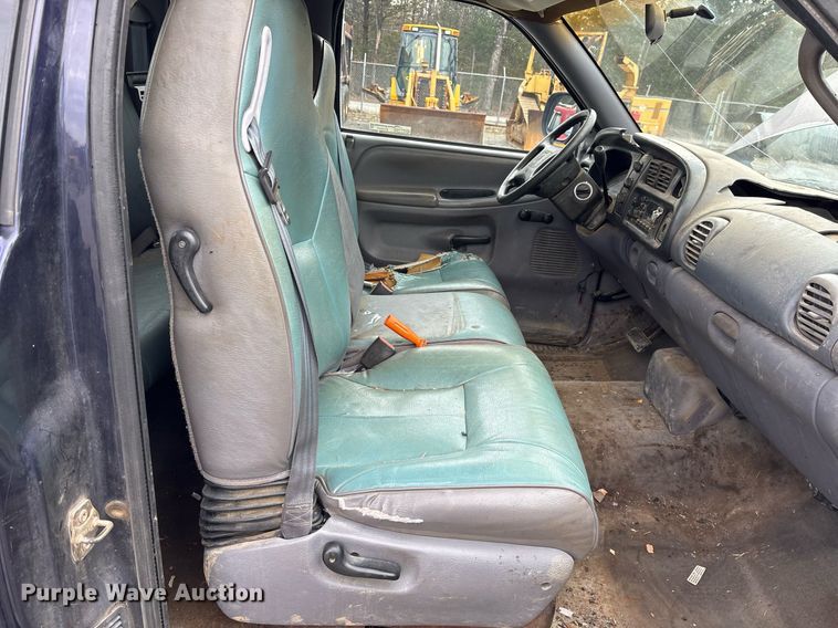 image for item EY9945 1998 Dodge Ram 1500 Club Cab pickup truck