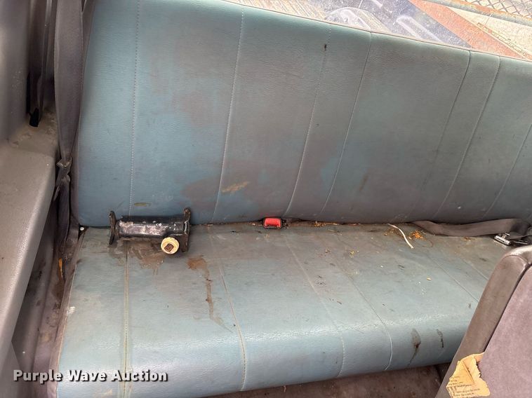 image for item EY9945 1998 Dodge Ram 1500 Club Cab pickup truck