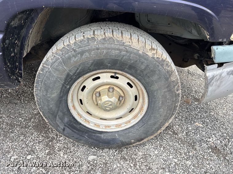 image for item EY9945 1998 Dodge Ram 1500 Club Cab pickup truck