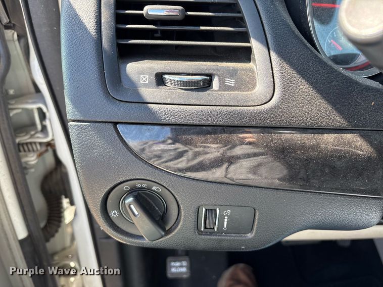 image for item EY9972 2012 Dodge Grand Caravan van