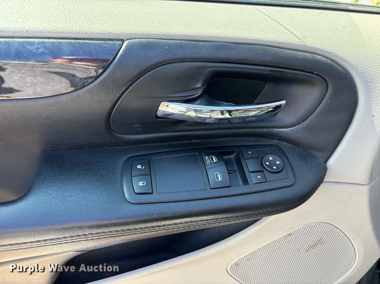 image for item EY9972 2012 Dodge Grand Caravan van