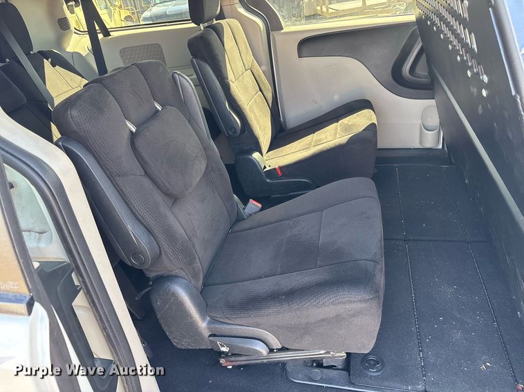 image for item EY9972 2012 Dodge Grand Caravan van